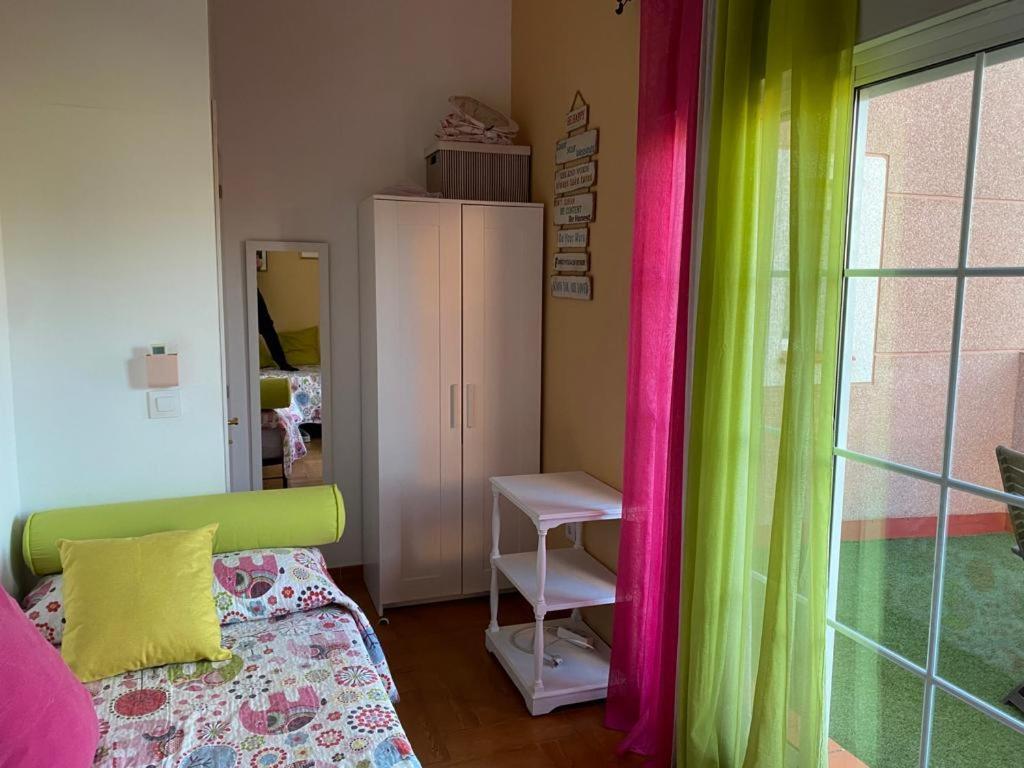 Appartamento Familia Anfitriona Acoge Terraza Siviglia Esterno foto